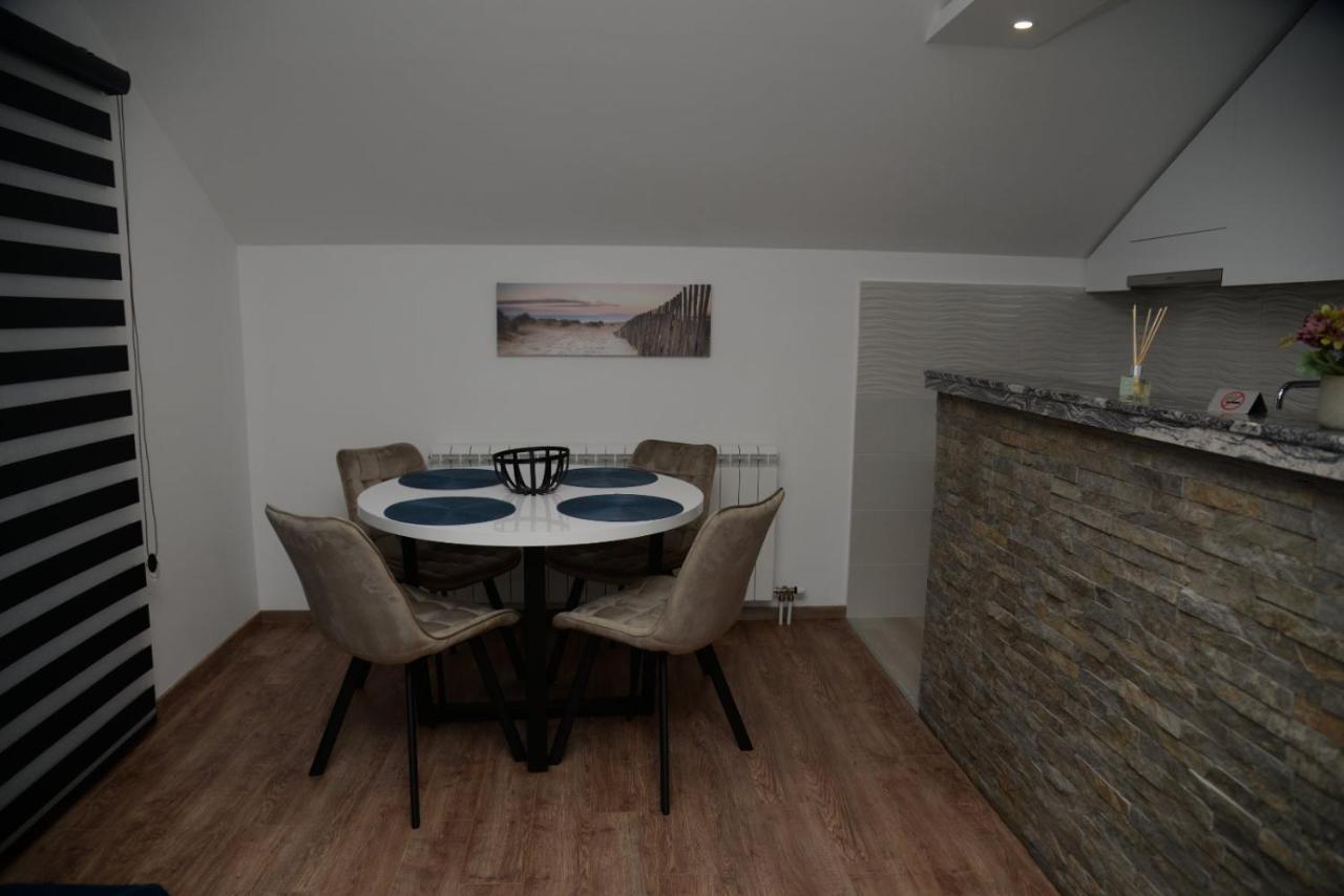 Lilien Apartment Airport Ledine Exterior foto