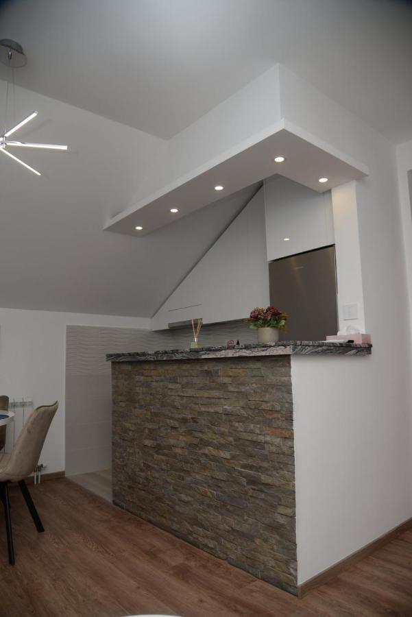 Lilien Apartment Airport Ledine Exterior foto